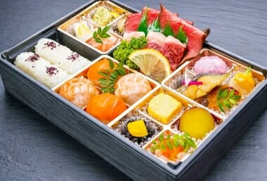 ～京都の彩り～彩食絶品 『 肉おせち弁当 』シリーズ